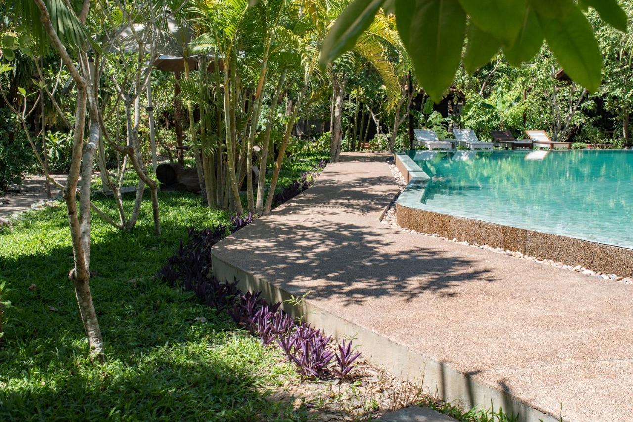 Palm Village Resort & Spa Sziemreap Kültér fotó