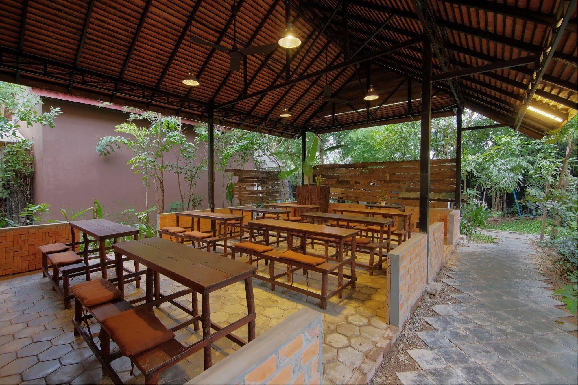 Palm Village Resort & Spa Sziemreap Kültér fotó